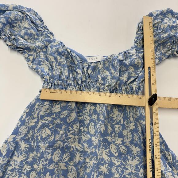ASTR The Label Dress Womens Small Milkmaid Floral Puff Sleeve Smocked Mini - Picture 7 of 10